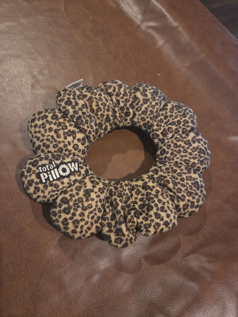 Neck Pillow in Leopard Print